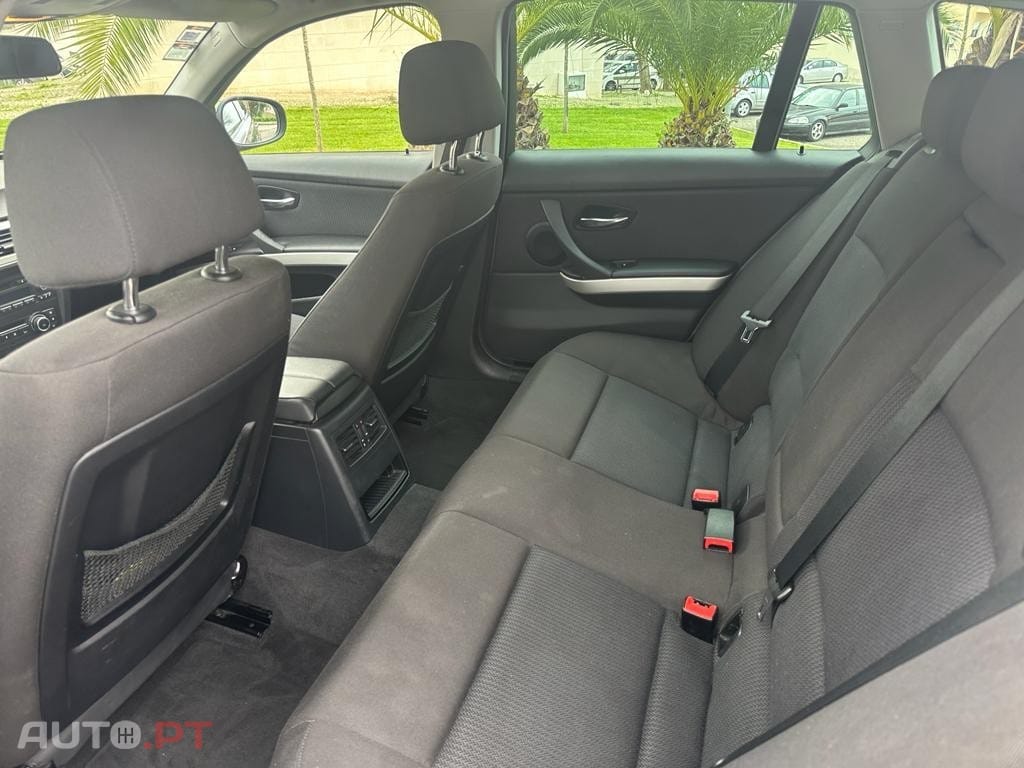 BMW 318 d Touring Line Sport