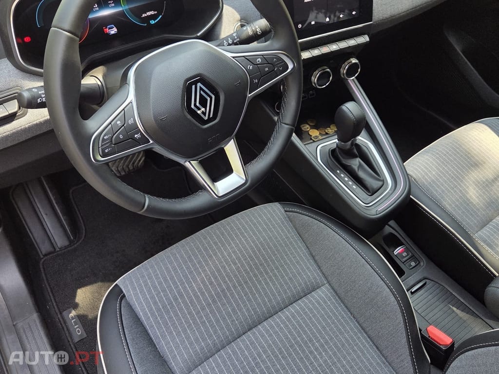 Renault Clio E-Tech ybrid