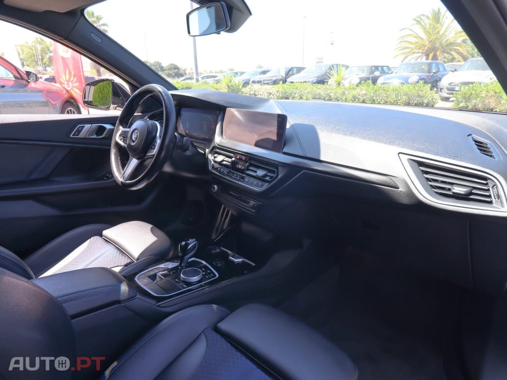 BMW 116 d Pack Desportivo M