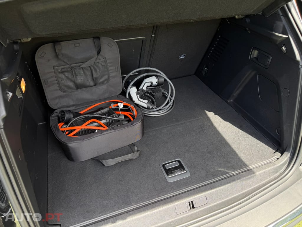 Peugeot 3008 1.6 Hybrid Allure e-EAT8