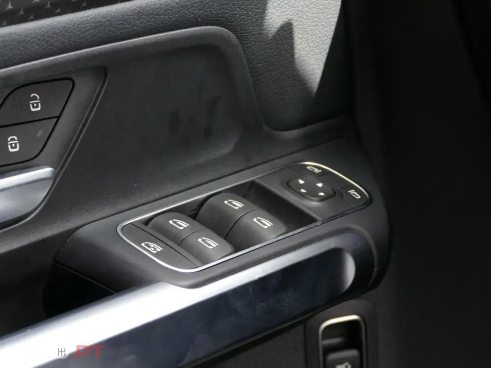 Mercedes-Benz EQB 300 4Matic Progressive