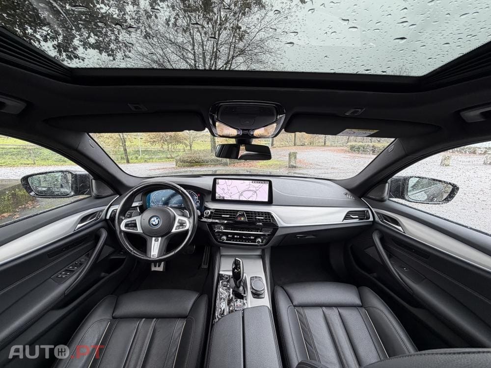 BMW 530 e Pack Desportivo M
