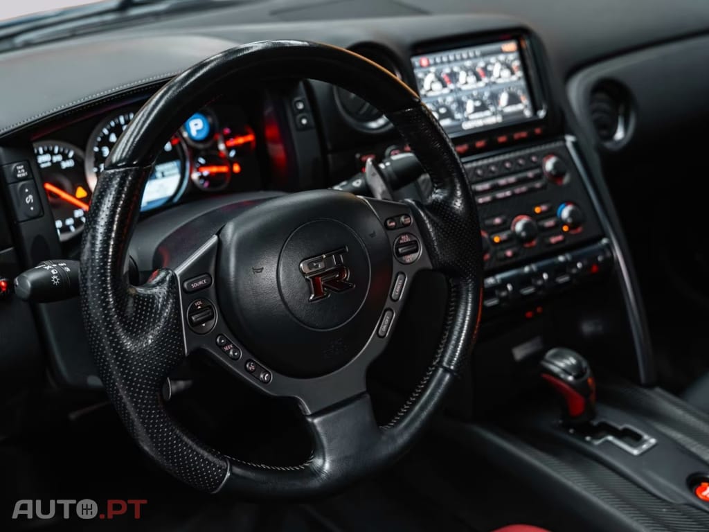 Nissan GT-R Black Edition