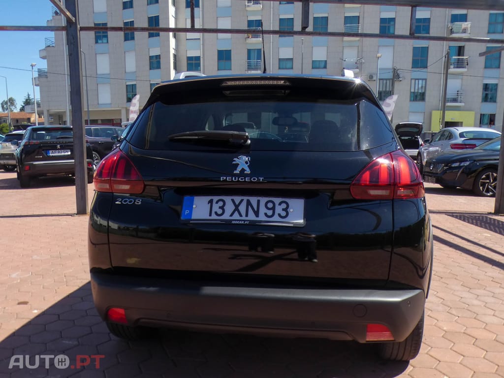 Peugeot 2008 1.5 BlueHDi Style