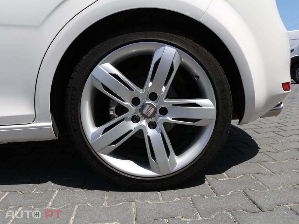 Seat Leon 2.0 TDI FR 18 Tiago Monteiro