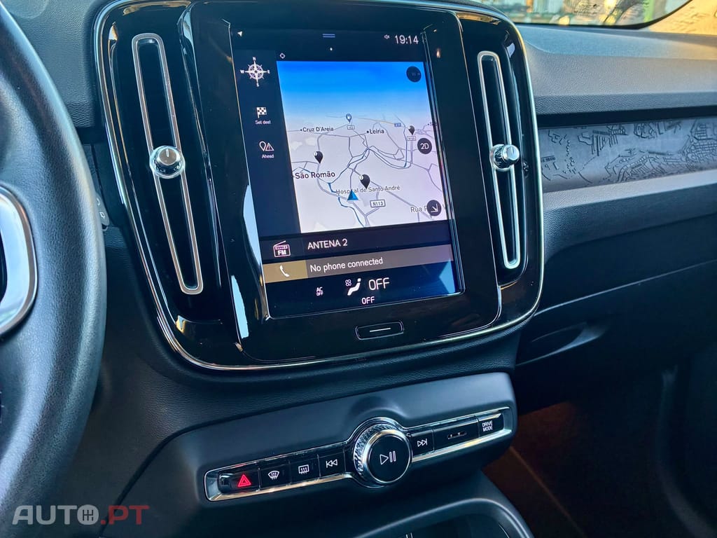Volvo XC40 T5 Momentum Plus