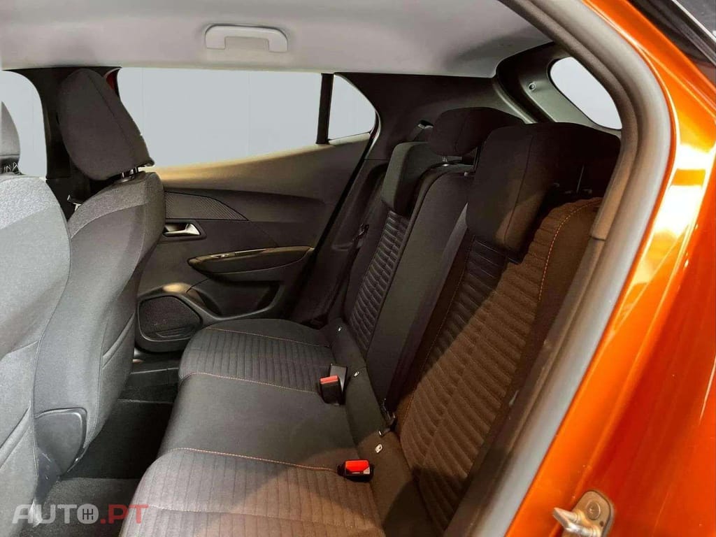 Peugeot 2008 1.2 Active Business