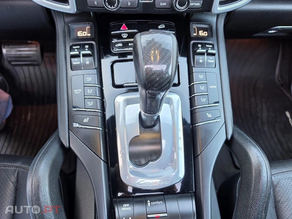 Porsche Cayenne Platinum Edition