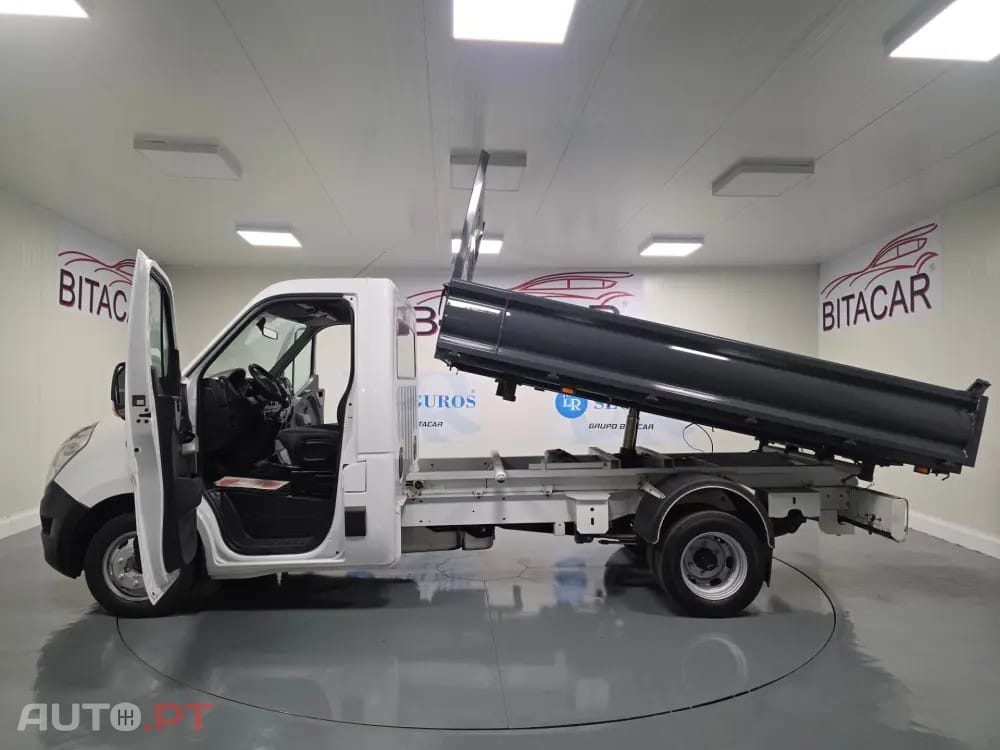 Renault Master 2.3 DCI 130CV BASCULANTE