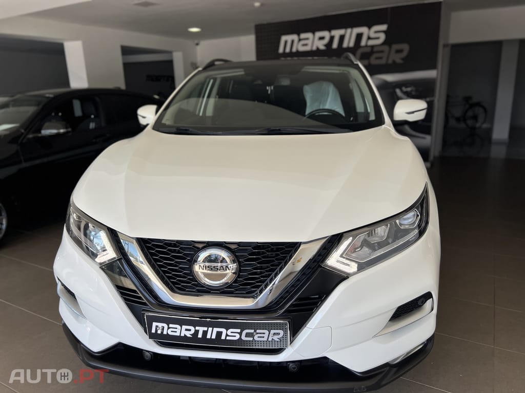Nissan Qashqai 1.3 DIG-T N-Connecta J18 DCT