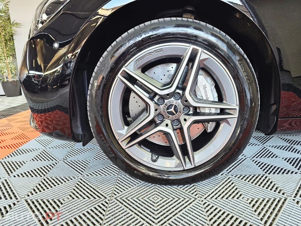 Mercedes-Benz E 300 de AMG Line