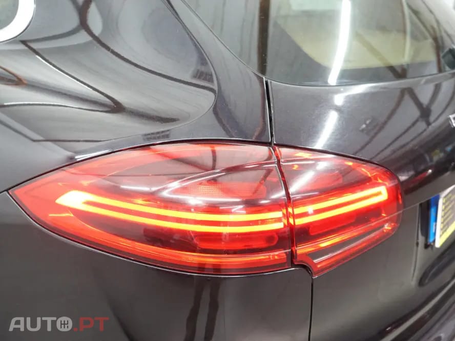 Porsche Cayenne 3.0 V6