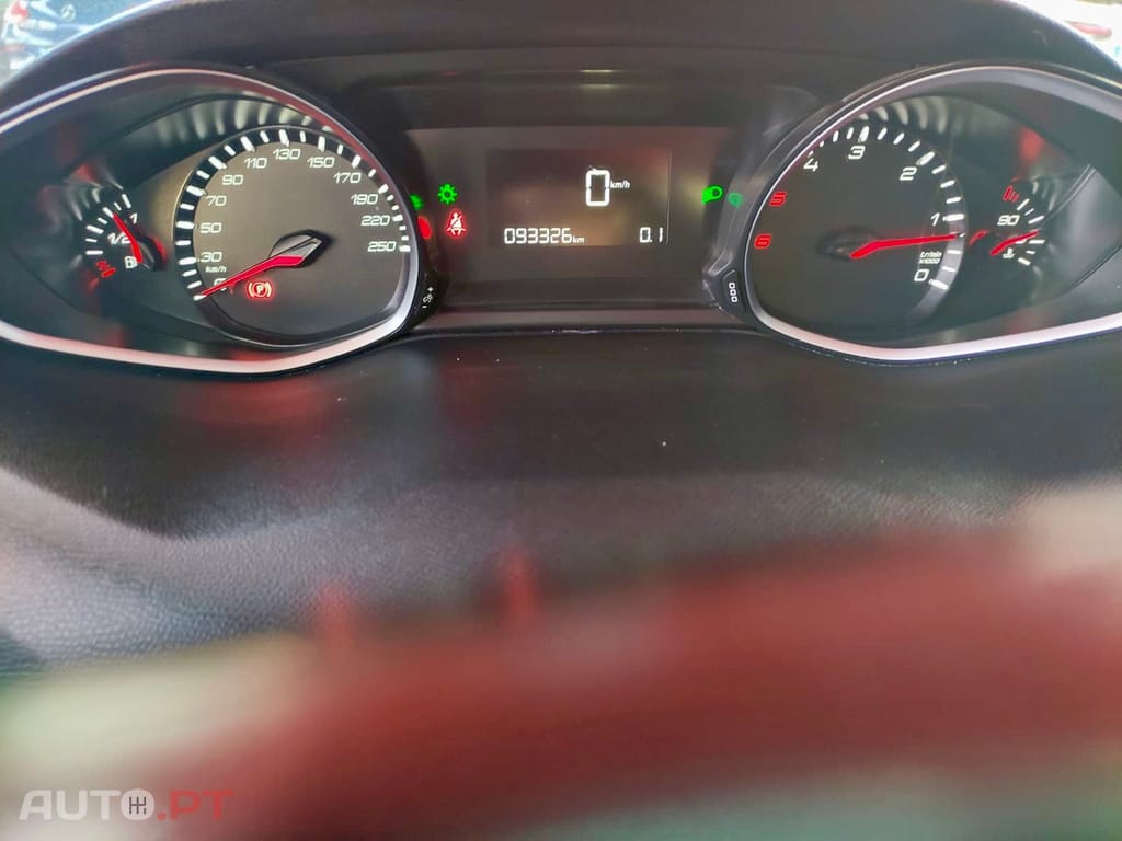 Peugeot 308 1.5 BlueHDi Business Line