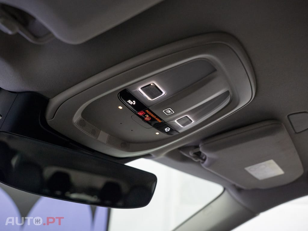 Volvo XC90 2.0 T8 PHEV Plus Bright AWD