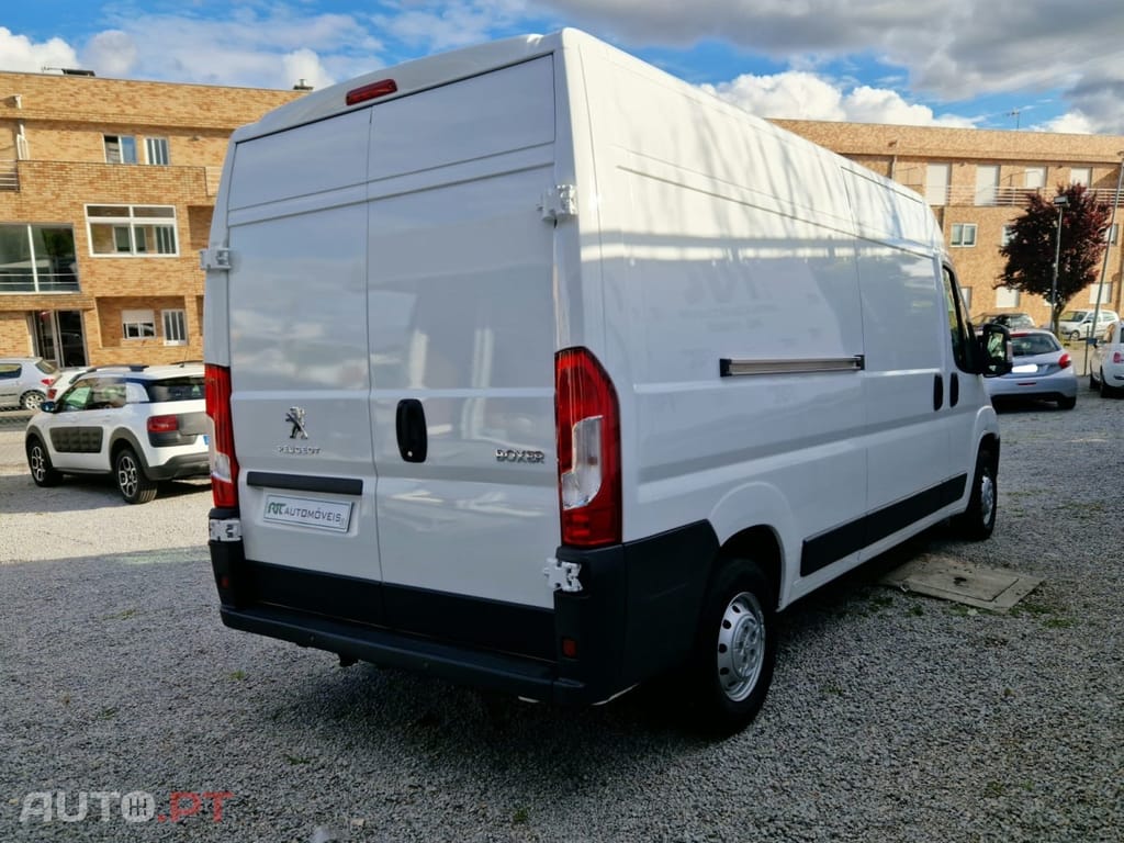 Peugeot Boxer 2.0 BlueHDi 335 L3H2 Premium