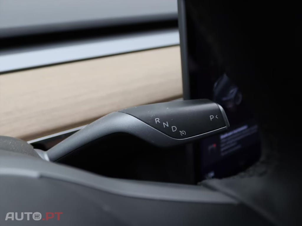 Tesla Model 3 Long-Range AWD I.V.A DEDUTÍVEL
