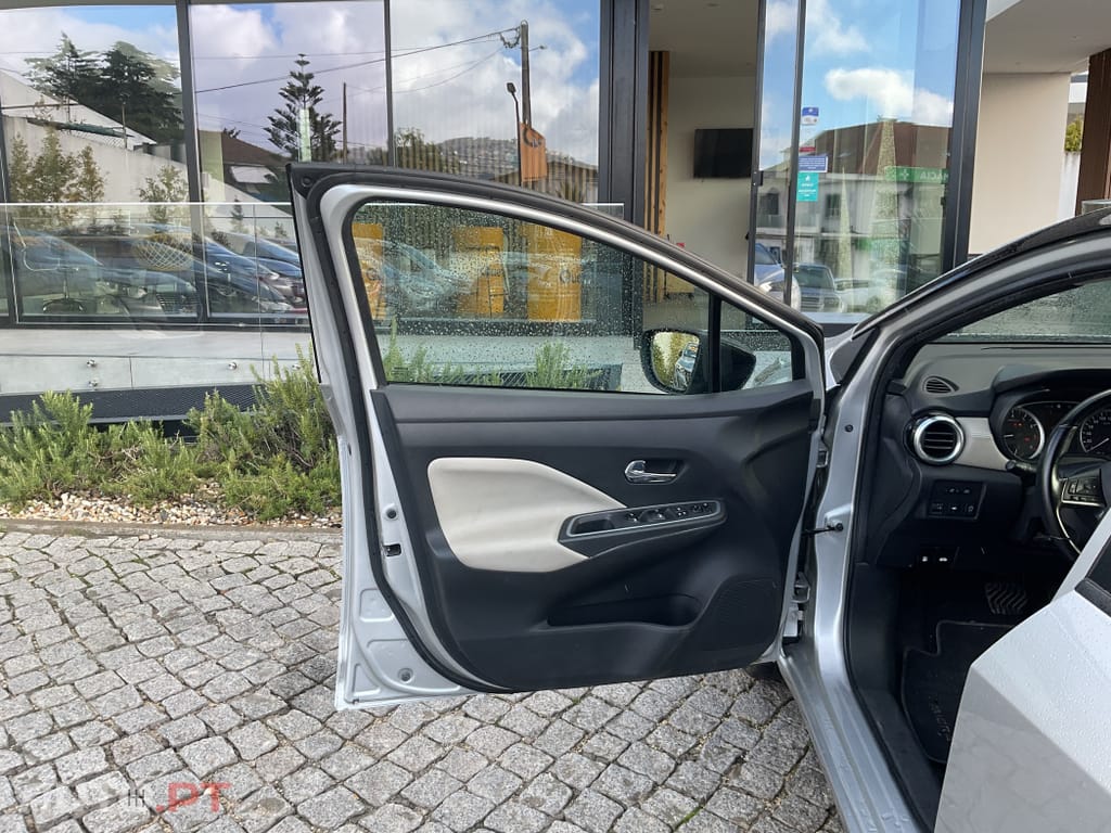 Nissan Micra 1.0 IG-T N-Design Black CVT