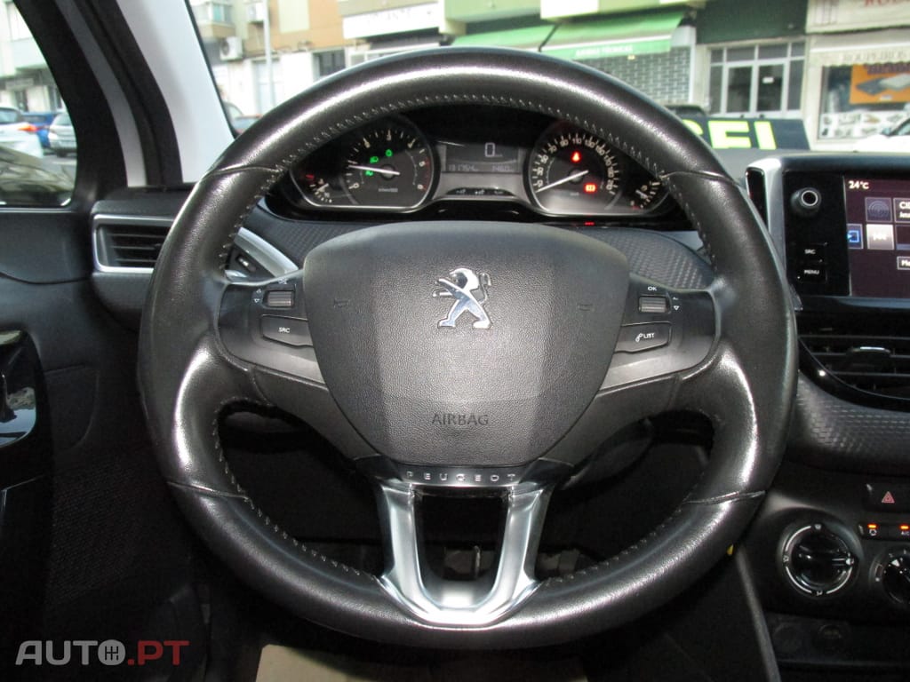 Peugeot 208 1.6 BlueHDi Style
