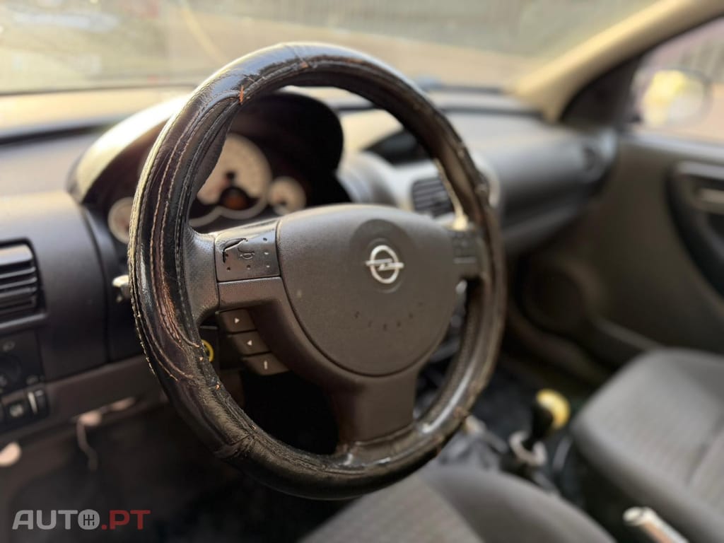 Opel Corsa 1.2 16V Sport