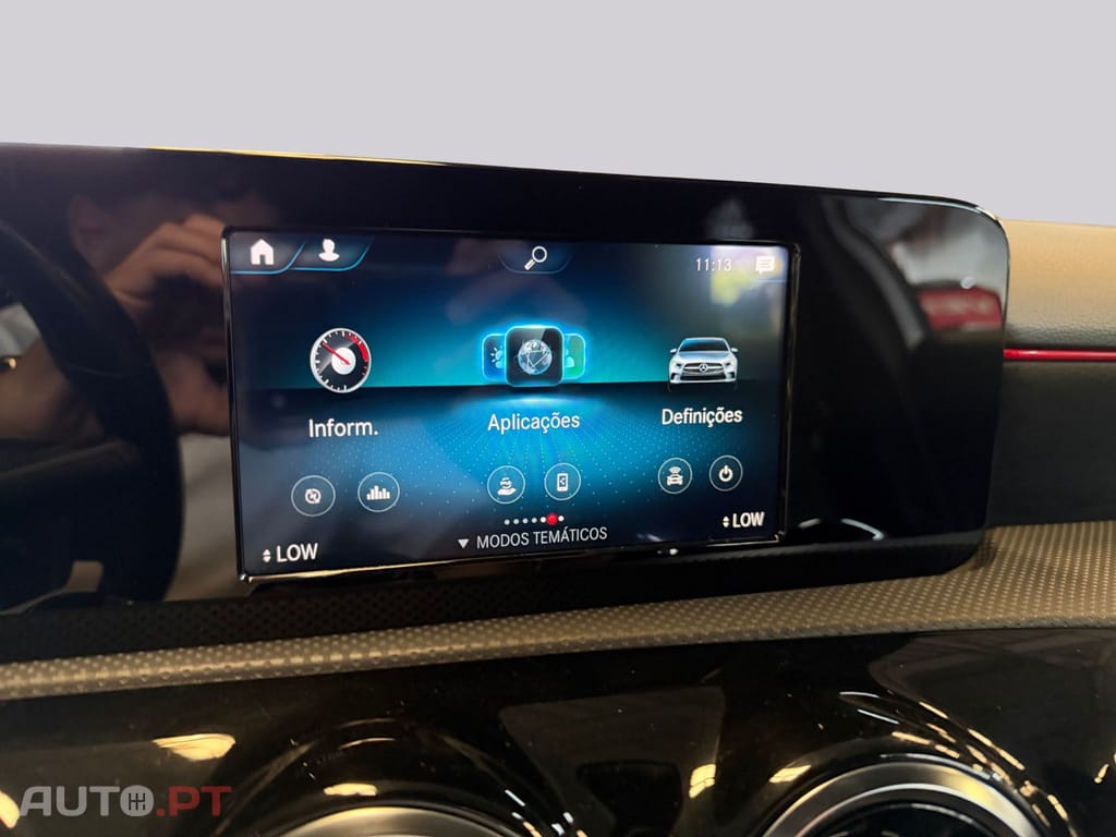 Mercedes-Benz A 250 AMG Premium I.V.A DEDUTIVEL