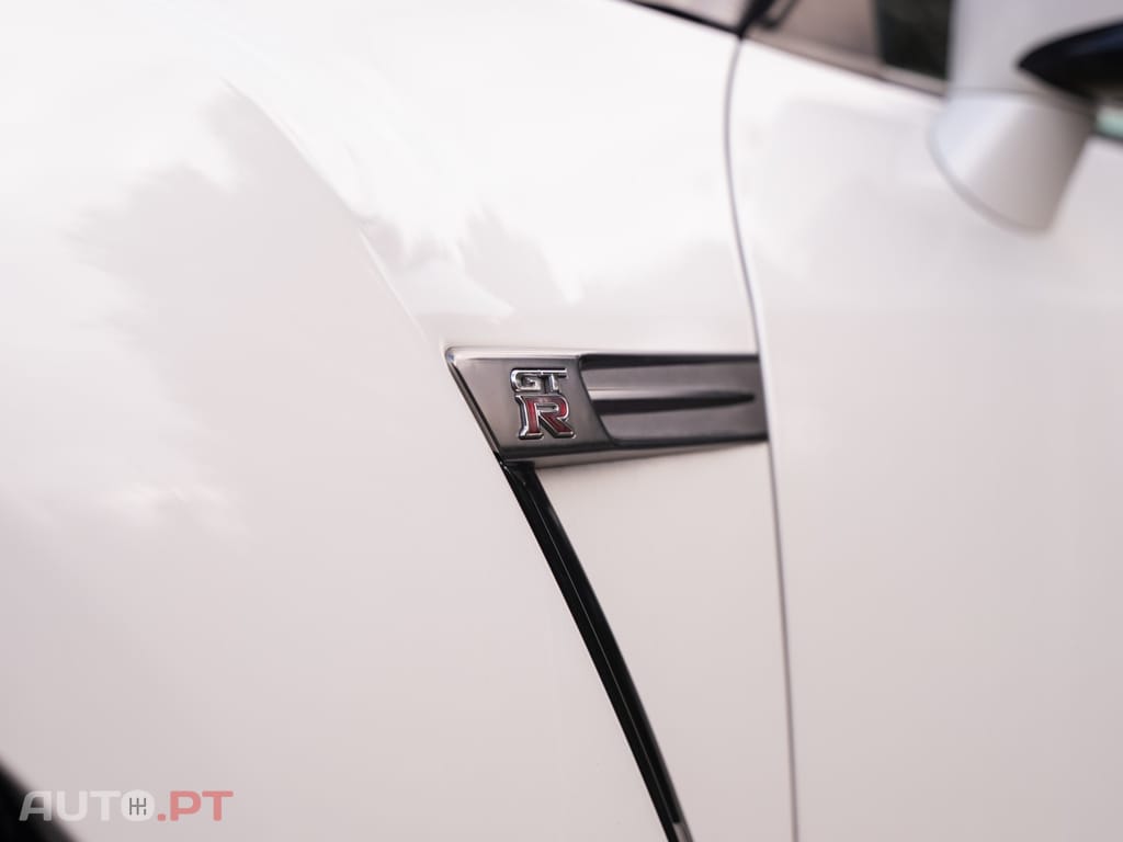 Nissan GT-R 3.8 V6 Black Edition