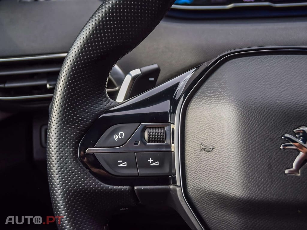 Peugeot 3008 1.6 Hybrid GT e-EAT8