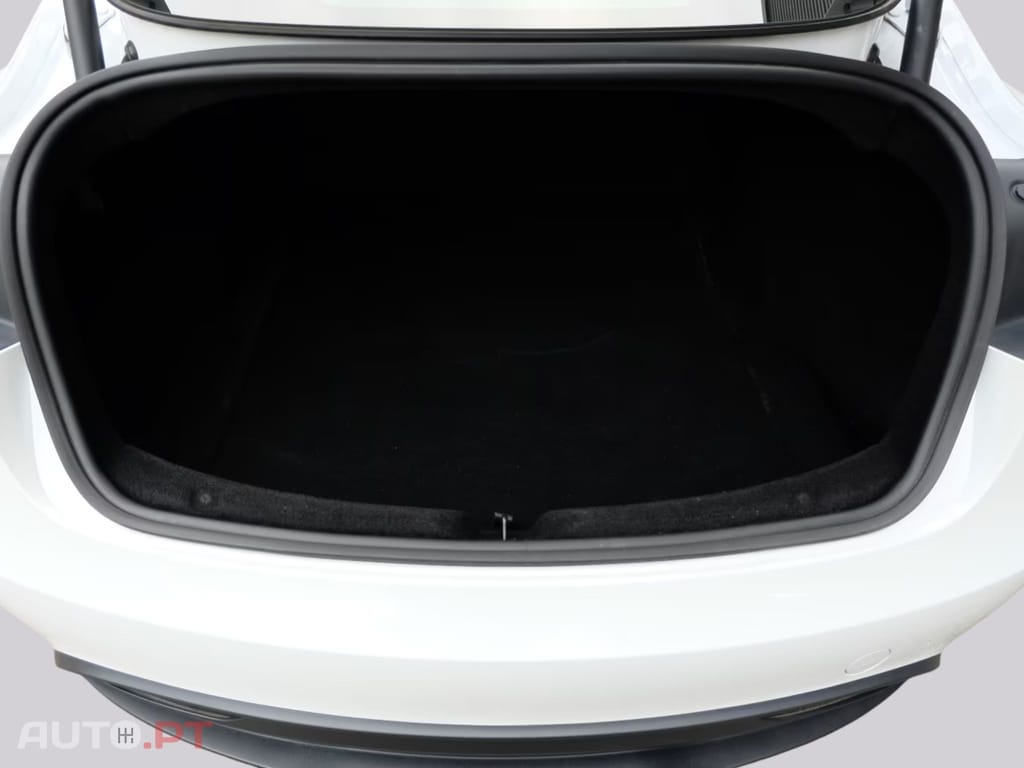 Tesla Model 3 RWD I.V.A DEDUTIVEL 