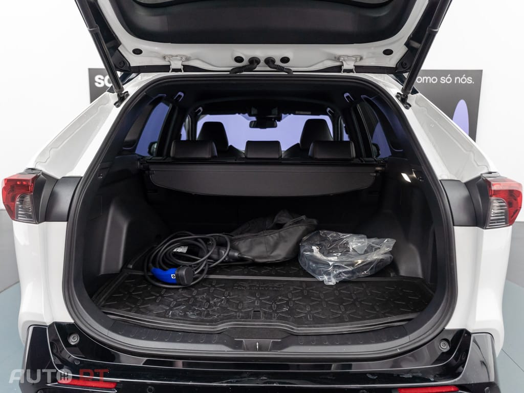 Toyota RAV4 2.5 HDF Plug-in Square Co.AWD-i