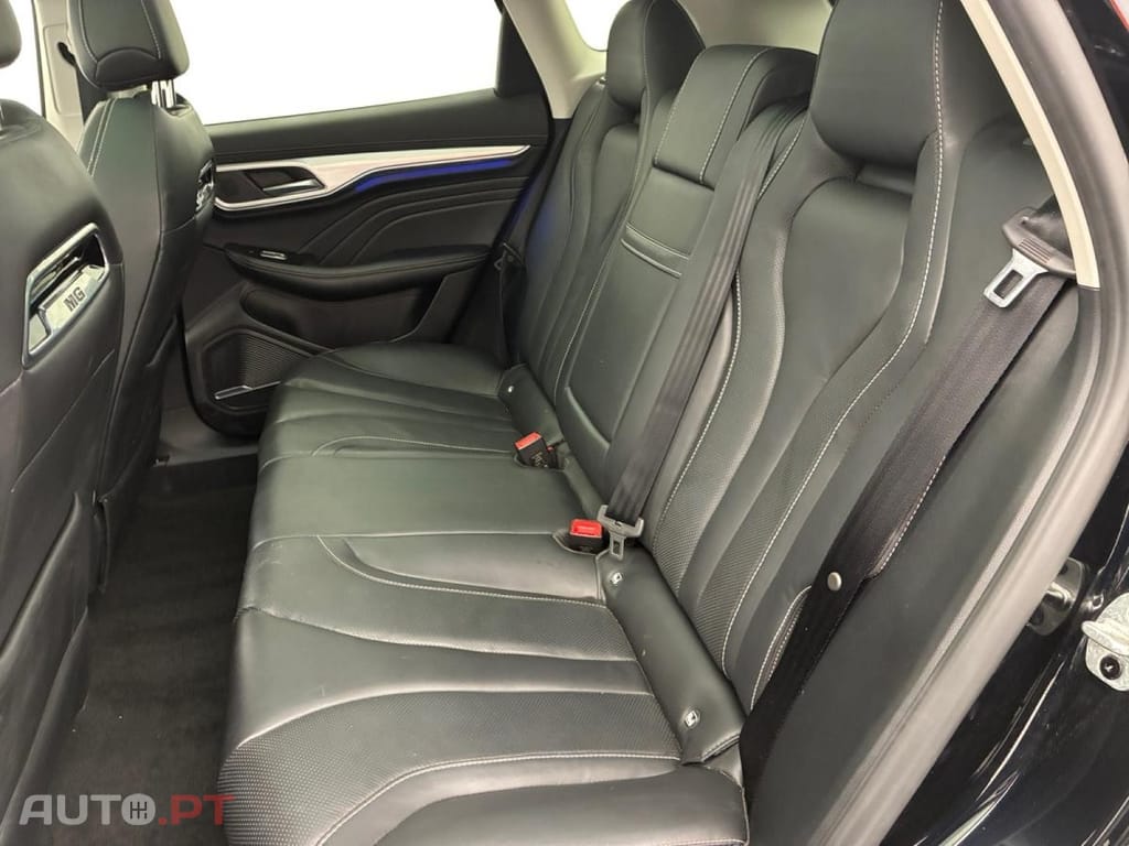 MG Marvel R EV Luxury 2WD