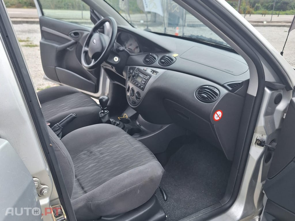Ford Focus 1.8 TDDI Poucos Kms!