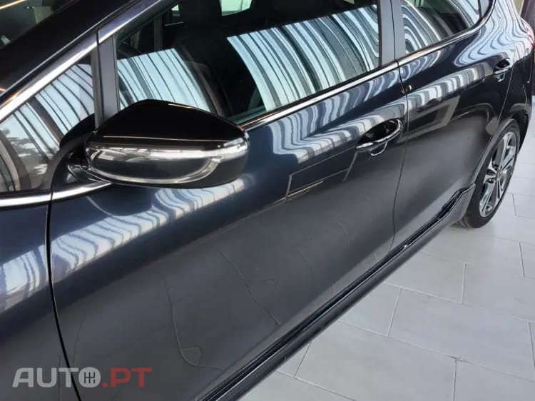 Kia Ceed 1.6 CRDi GT Line