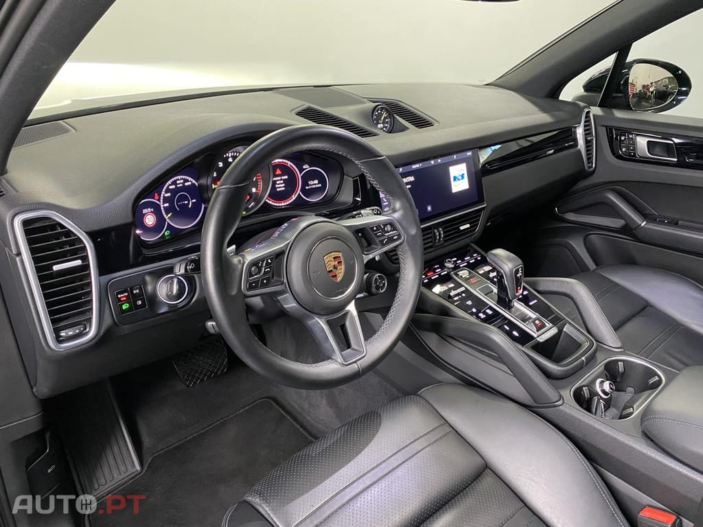 Porsche Cayenne 3.0 E-Hybrid Tiptronic