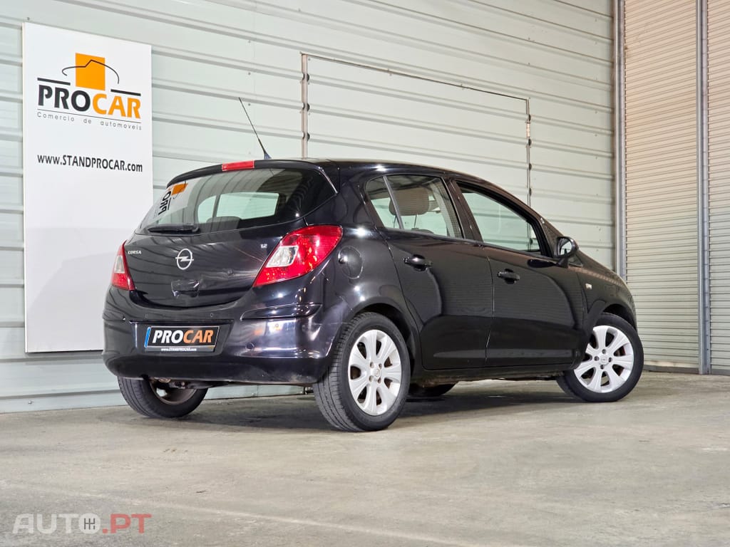 Opel Corsa 1.2 Enjoy