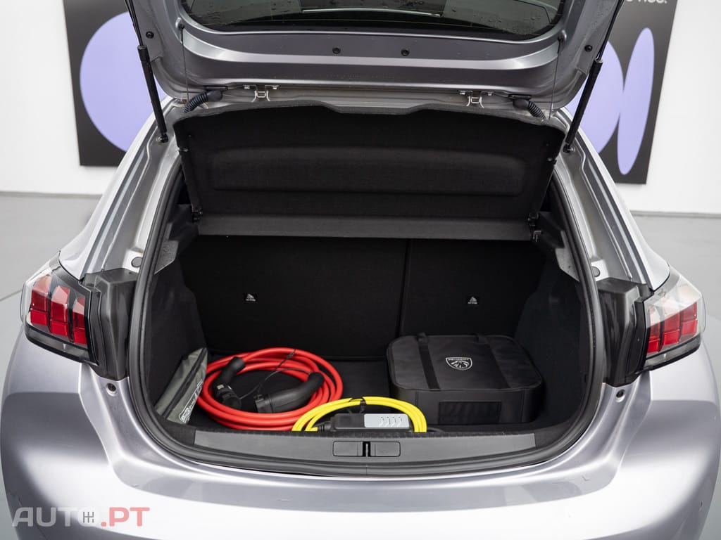 Peugeot E-208 50 kWh Active Pack