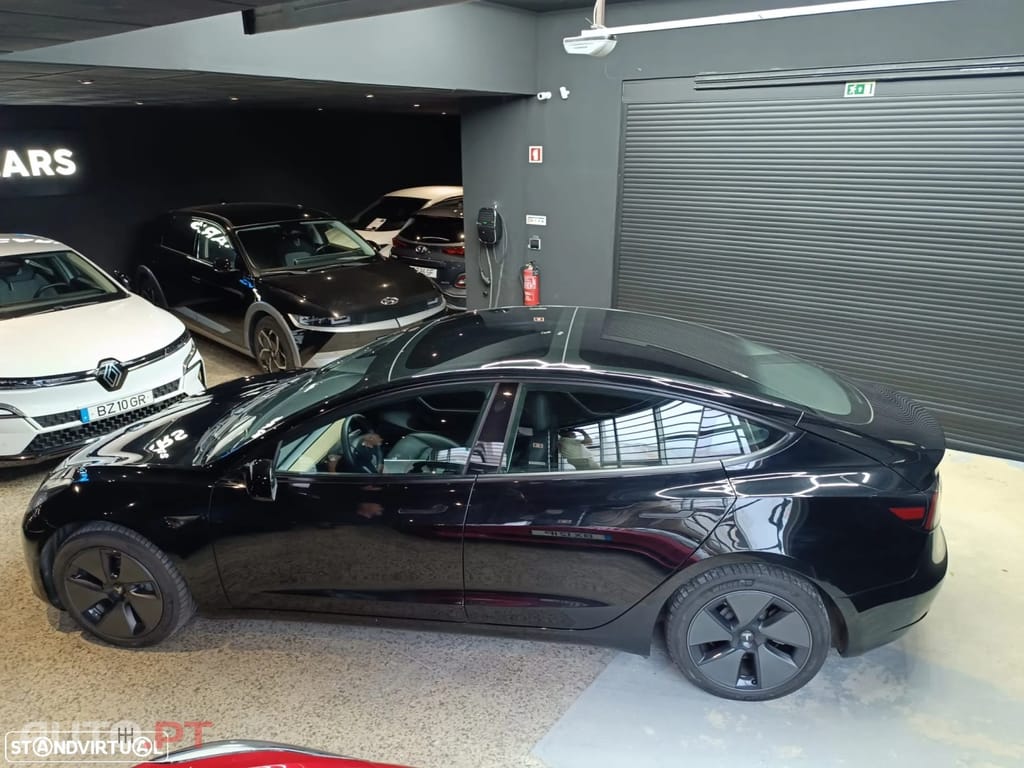 Tesla Model 3 Standard Range Plus RWD