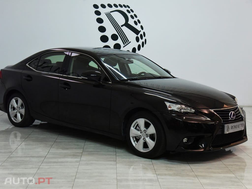 Lexus IS Executive — fotografia 4