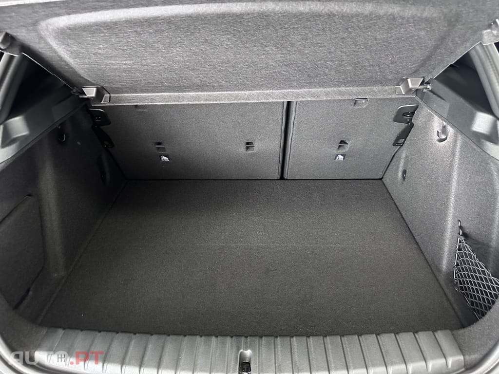 BMW 118 i Pack Desportivo M Auto