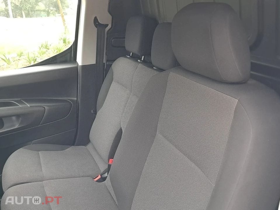 Peugeot Partner 1.5 BlueHDi Premium Standard