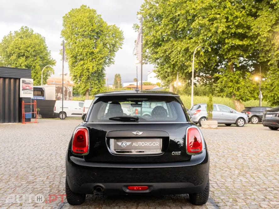 MINI Cooper One
