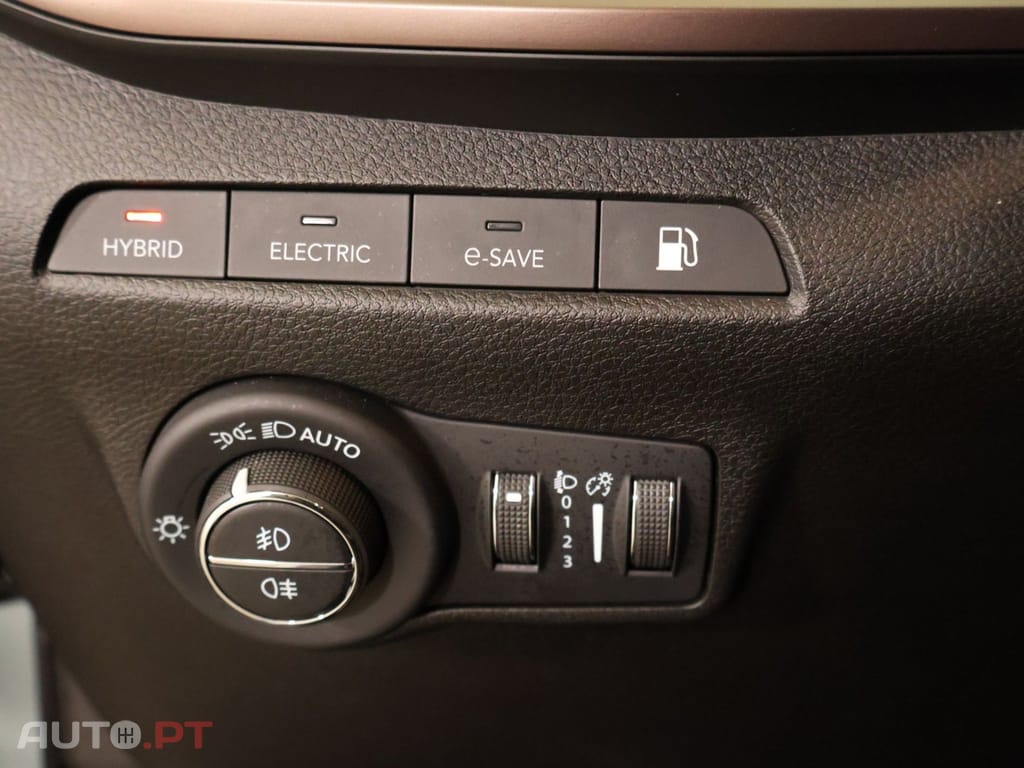 Jeep Compass 4xe Upland 240cv 