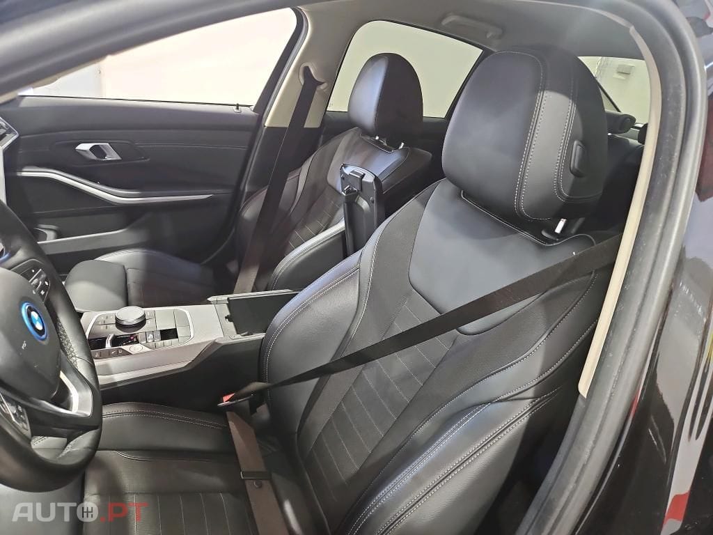 BMW 320 e Auto