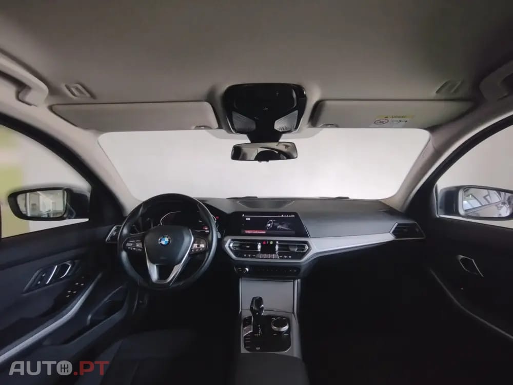 BMW 320 d Pack M Auto — fotografia 10