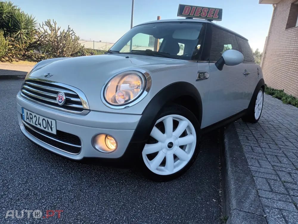MINI Cooper Cooper D