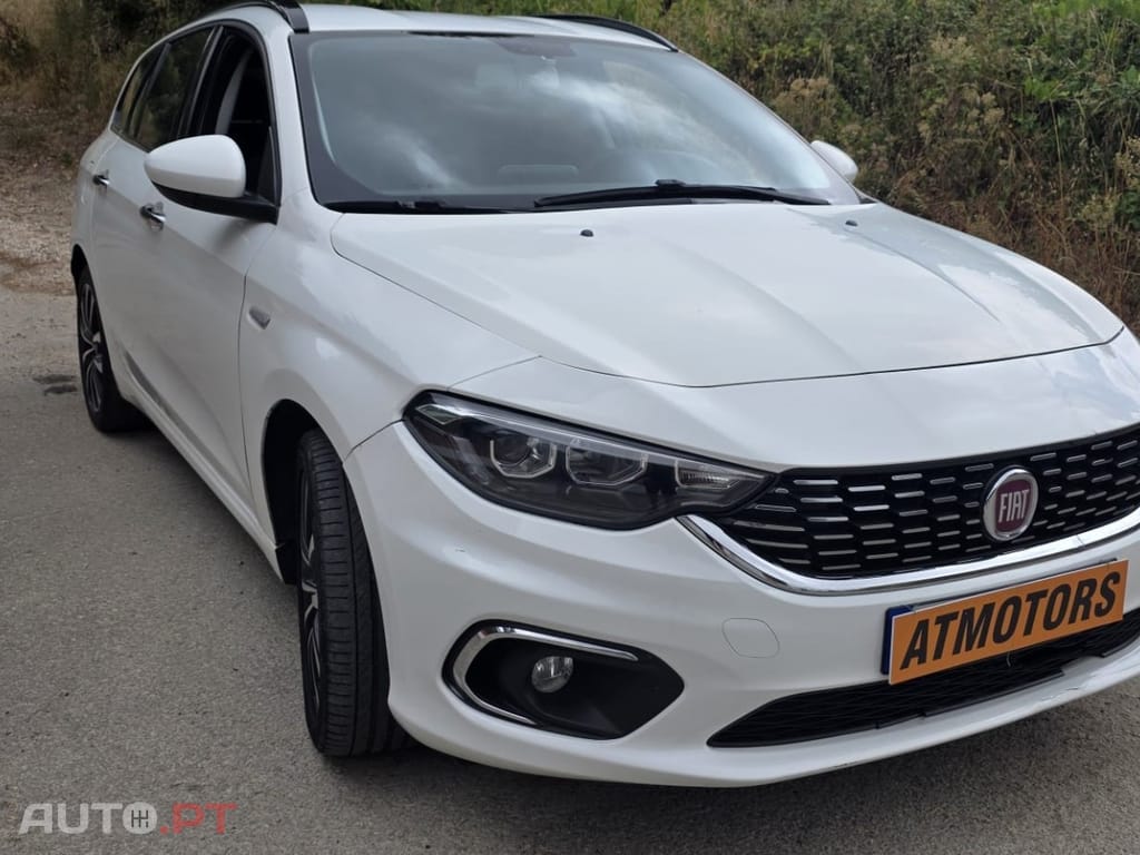 Fiat Tipo 1.3 M-Jet Lounge Tech J17 — fotografia 2