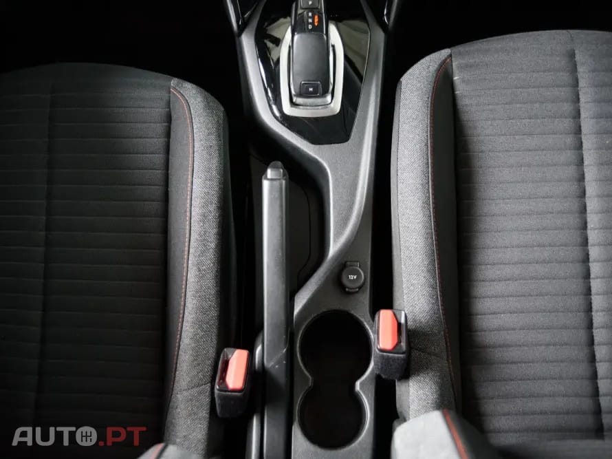 Peugeot 2008 PureTech 130 EAT8 Allure