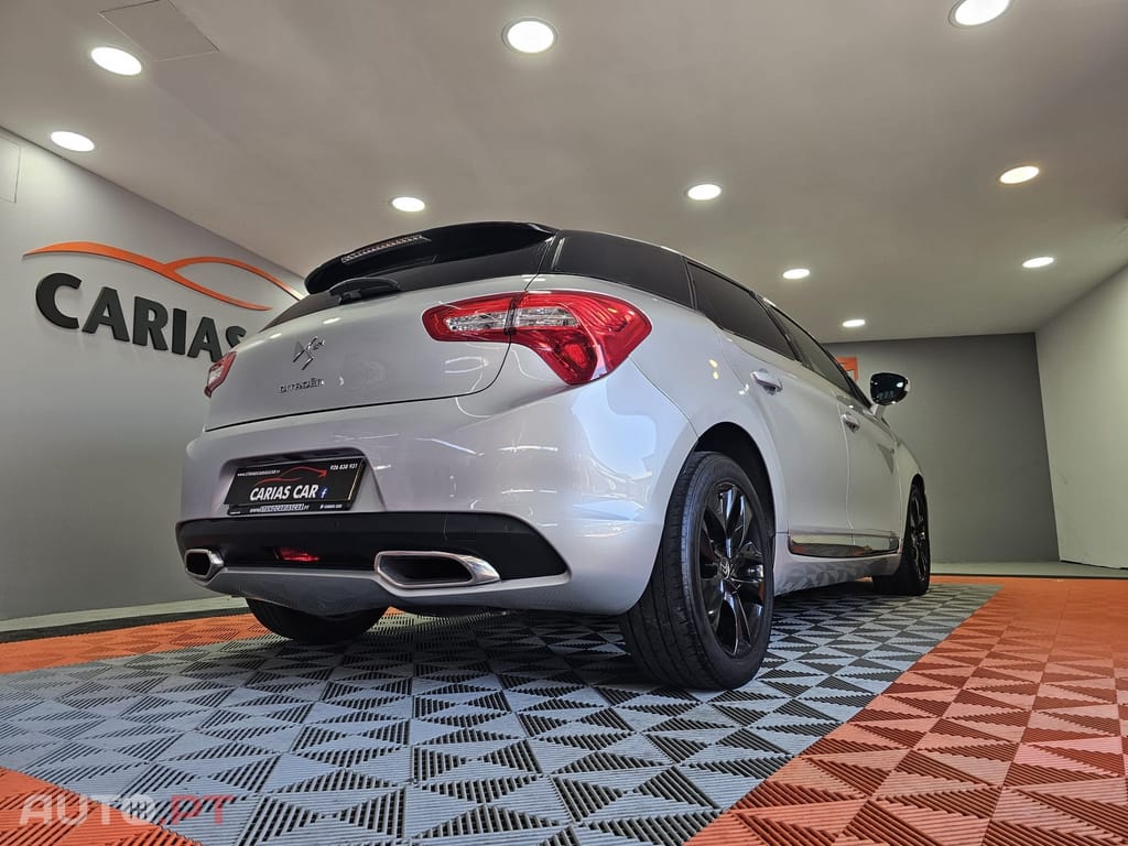 Citroen DS5 2.0 HDi Hybrid4 Sport Chic CMP6 102