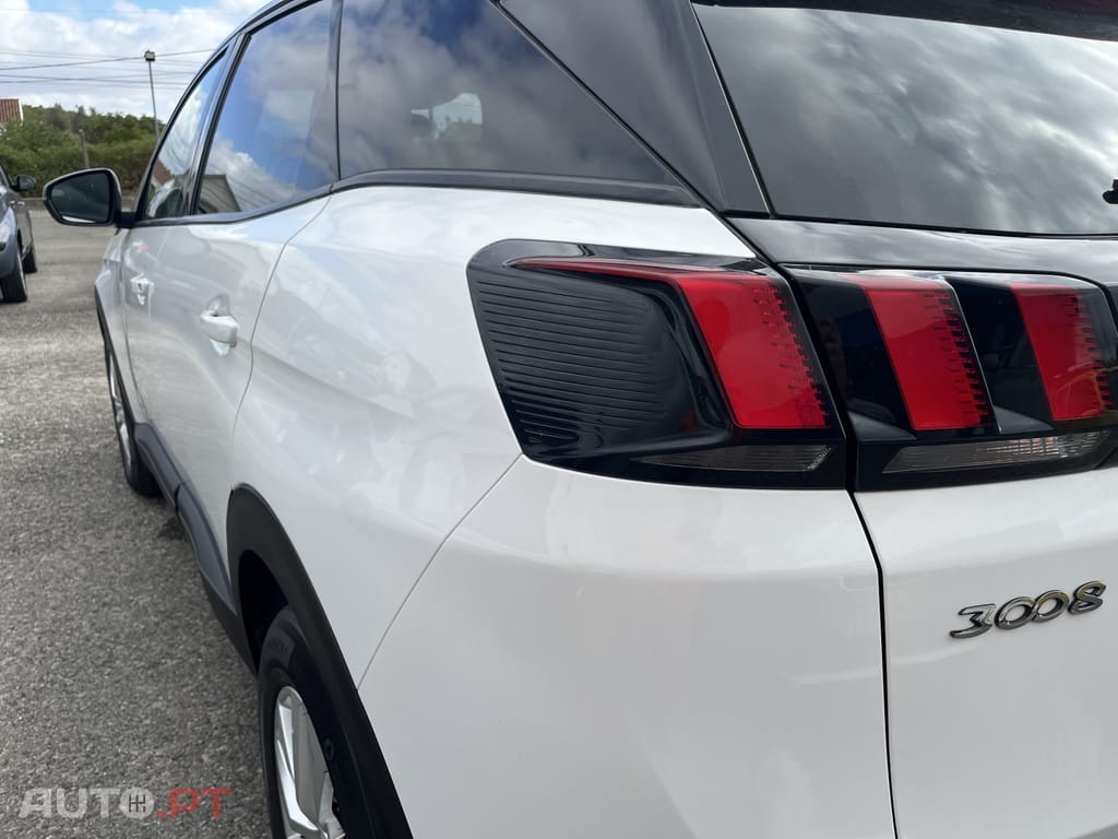 Peugeot 3008 BlueHDi 130 Stop & Start EAT8 Active Pack