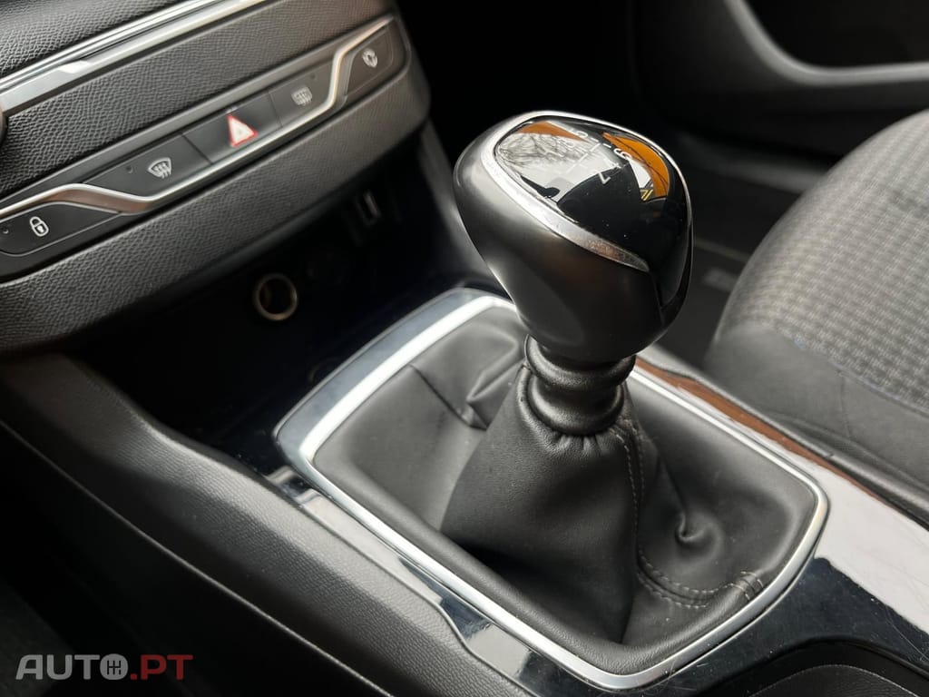 Peugeot 308 SW 1.5 HDI STYLE EAT8