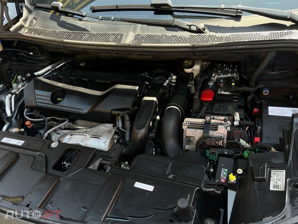 Peugeot 3008 I.V.A DEDUTÍVEL 1.6 ALLURE PACK HYBRID