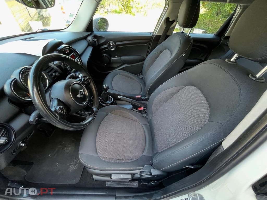 MINI Cooper One D